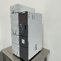 Shimadzu LC-2010CHT HPLC image 1
